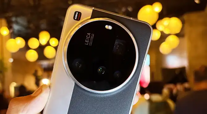 El Xiaomi 15 Ultra es uno de los teléfonos de Xiaomi más potentes, el cual llega con lentes LEICA con calidad 8K y una serie de especificaciones premium. El Xiaomi 15 Ultra es uno de los teléfonos de Xiaomi más potentes, el cual llega con lentes LEICA con calidad 8K y una serie de especificaciones premium.
