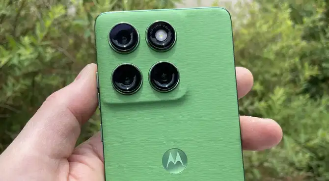 El Motorola Edge 60 5G es un teléfono de gama media de cuero, el cual tiene una gran potencia y un precio reducido. El Motorola Edge 60 5G es un teléfono de gama media de cuero, el cual tiene una gran potencia y un precio reducido.