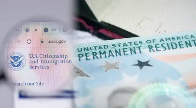 Un titular de Green Card dijo en Reddit que USCIS estaba revisando su LinkedIn.