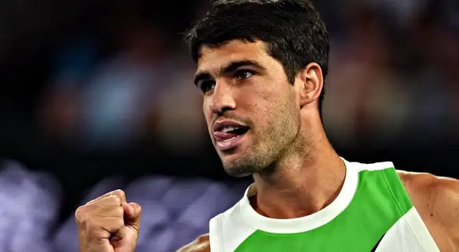 Carlos Alcaraz aumenta la ventaja de puntos sobre Jannik Sinner. Carlos Alcaraz aumenta la ventaja de puntos sobre Jannik Sinner.