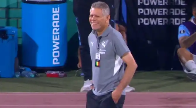 Paulo Autuori comenzó a reírse en minutos finales contra 2 de Mayo - VIDEO