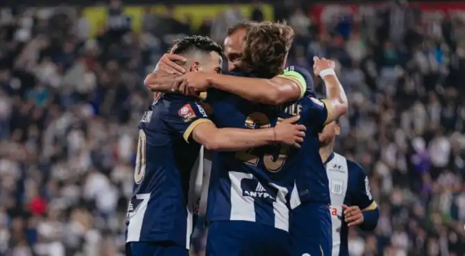 Se fue de Alianza Lima y se convirtió en campeón. Foto: Instagram Se fue de Alianza Lima y se convirtió en campeón. Foto: Instagram
