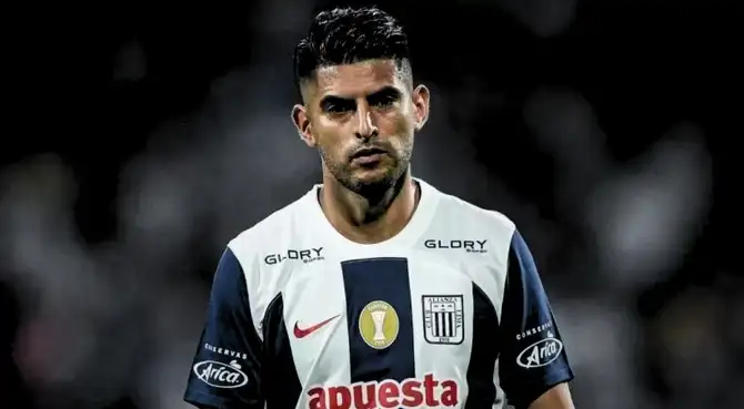 Reconocido comunicador se rectifica en VIVO tras carta notarial de Carlos Zambrano