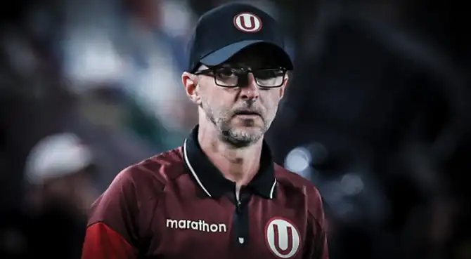 Universitario tuvo tensa reunión con Javier Rabanal por malos resultados