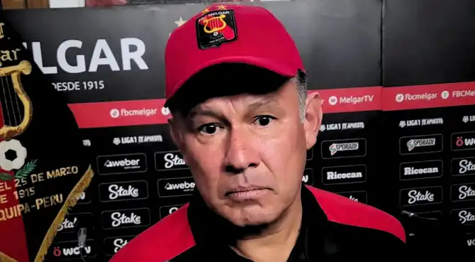 Juan Reynoso dejó de ser técnico de FBC Melgar tras malos resultados en el Torneo Apertura de la Liga 1