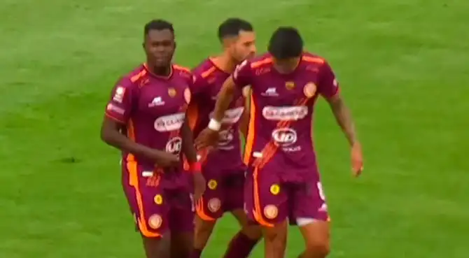 Quintero anotó el 1-0 de Chankas vs Cristal tras terrible blooper de Leandro Sosa