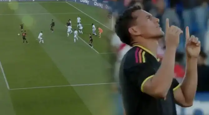 Jairo Vélez anotó el 1-0 de Perú ante Honduras.