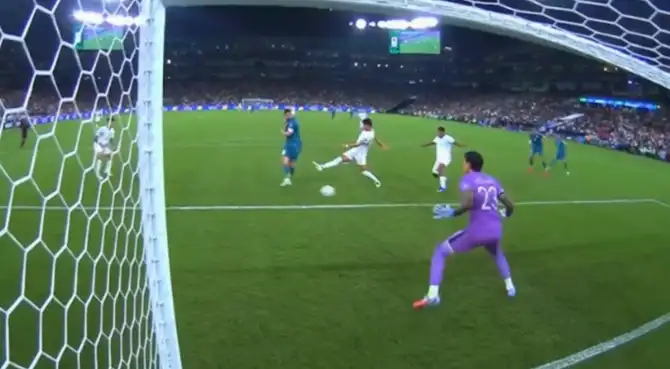 Irak se vuelve a poner en ventaja frente a Bolivia. Foto: DSports