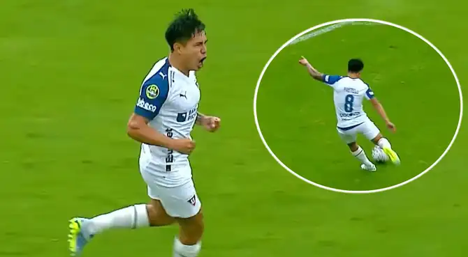 Gol de Jesús Pretell en Liga de Quito.