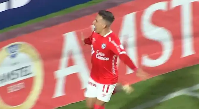 Cienciano abrió el marcador en el partido ante Atlético Mineiro.
