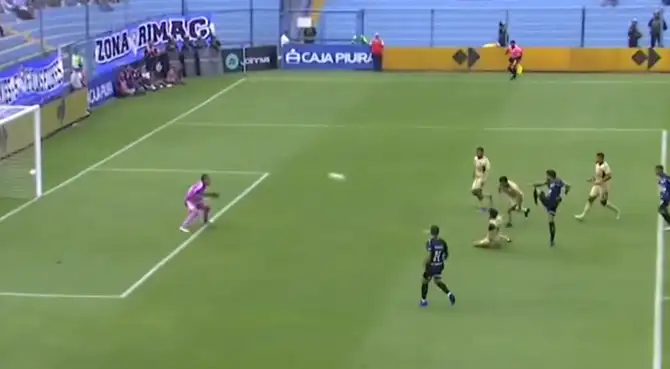 Felipe Vizeu pone el 2-2 para Sporting Cristal ante Cusco FC. Foto: L1 Max