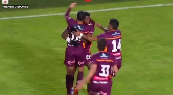 Marlon Torres marcó golazo para el 1-1 de Chankas.