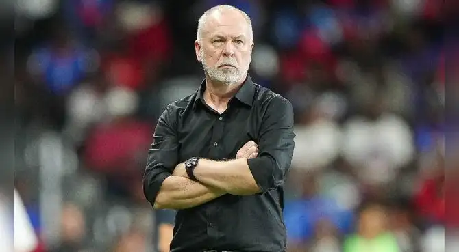 Mano Menezes tiene como objetivo jugar hasta fin de año seis amistosos. Mano Menezes tiene como objetivo jugar hasta fin de año seis amistosos.