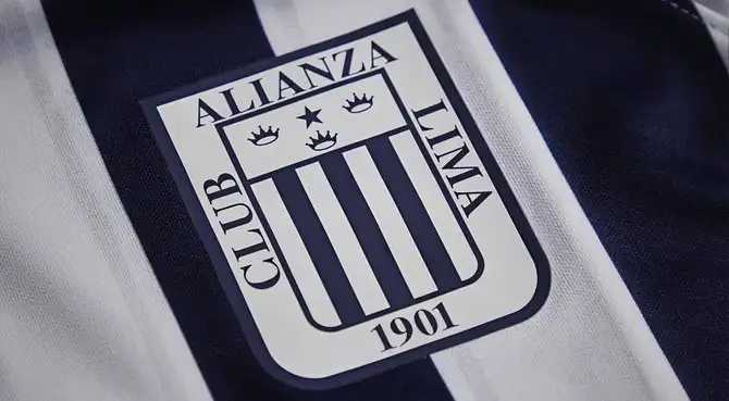 Alianza Lima recibió fuerte noticia.