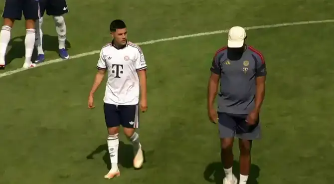 Felipe Chávez recibió dura noticia tras la derrota de Bayern Múnich en pretemporada. Foto: Bayern Múnich