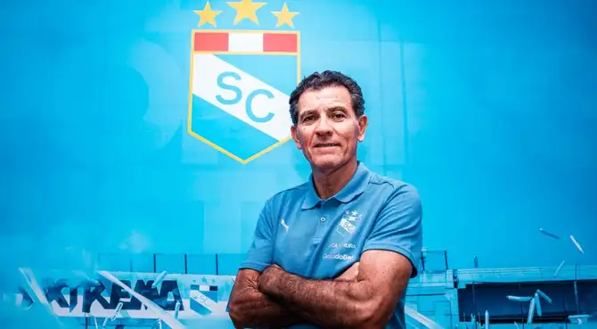 Sporting Cristal se quedó sin director deportivo tras anunciarse salida de Gustavo Zevallos