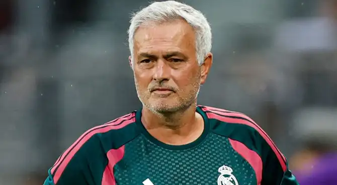 José Mourinho se pronunció tras el empate entre Real Madrid y Fiorentina. José Mourinho se pronunció tras el empate entre Real Madrid y Fiorentina.
