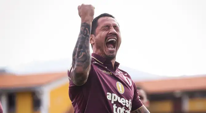 Gianluca Lapadula confesó fuerte acusación en el Universitario vs FC Cajamarca Gianluca Lapadula confesó fuerte acusación en el Universitario vs FC Cajamarca