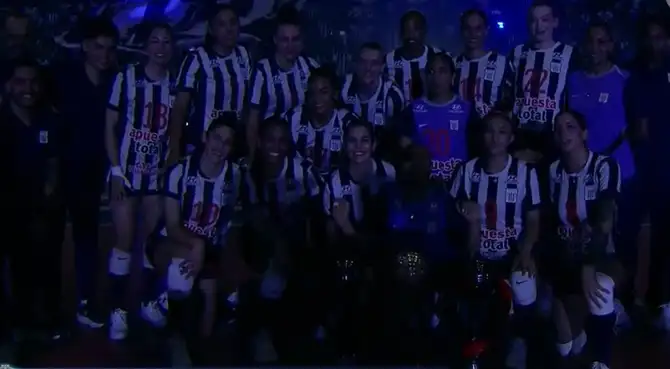 Alianza Lima presentó a su plantel oficial para la temporada 2026-27.