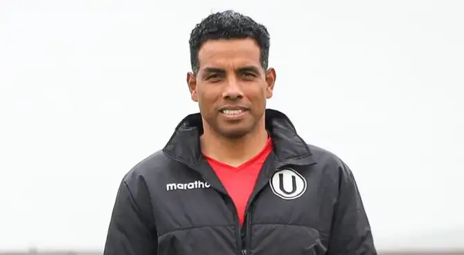 Universitario confirmó a Piero Alva como DT interino tras salida de Héctor Cúper