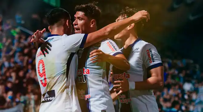 Alianza Lima sueña con el título del Torneo Clausura 2026. Alianza Lima sueña con el título del Torneo Clausura 2026.