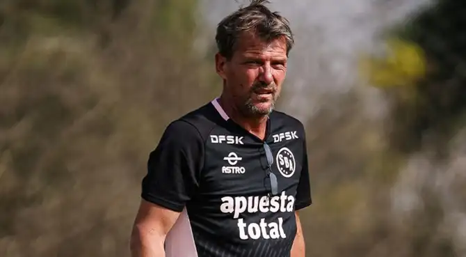 Sport Boys tomó fuerte decisión con la continuidad de Carlos Desio para el año del centenario Sport Boys tomó fuerte decisión con la continuidad de Carlos Desio para el año del centenario