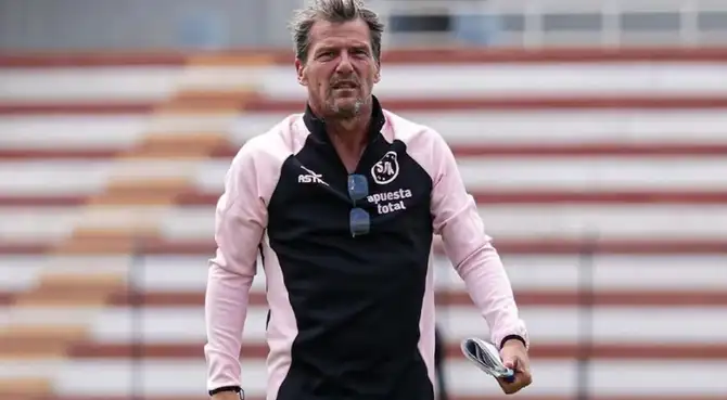 Carlos Desio se quedaría en Sport Boys para su centenario en 2027 Carlos Desio se quedaría en Sport Boys para su centenario en 2027
