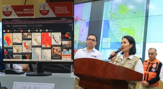 Keiko Fujimori anuncia medidas preventivas ante el fenómeno de El Niño desde el COEN de Chorrillos.