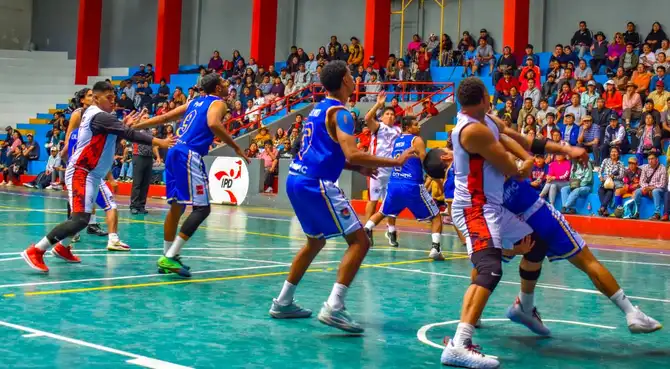 La primeta etapa de la Liga Nacional de Basketball llegó a su final. La primeta etapa de la Liga Nacional de Basketball llegó a su final.