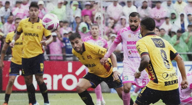 Mixco y Municipal igualaron 0-0 en la primera final de Guatemala