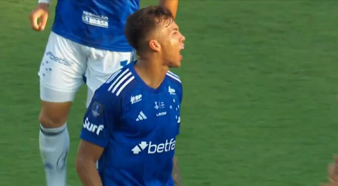 Gol de Cruzeiro para el descuento ante Racing por la final de la Copa Sudamericana.