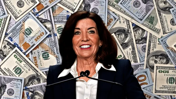 La gobernadora de Nueva York, Kathy Hochul, anunció cambios en el Presupuesto estatal 2026, que incluye cheques de reembolso y créditos fiscales para Long Island.