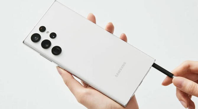 El Samsung S23 Ultra 5G es uno de los smartphones de gama premium más potentes del mercado. El Samsung S23 Ultra 5G es uno de los smartphones de gama premium más potentes del mercado.