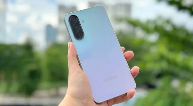 Este Samsung A36 5G es uno de los mejores gama media de Samsung y su precio es bajo.