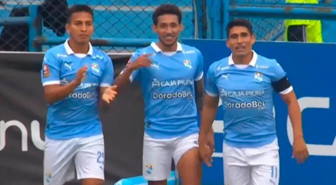 Gol de Christofer Gonzales para el 1-0 de Sporting Cristal. Gol de Christofer Gonzales para el 1-0 de Sporting Cristal.