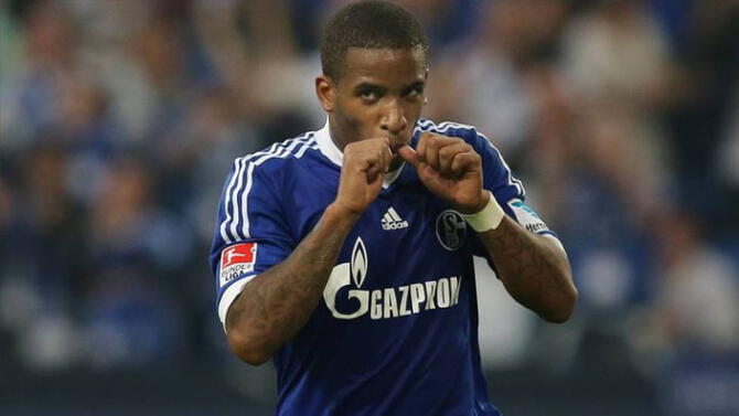 Jefferson Farfán con el Schalke 04.   