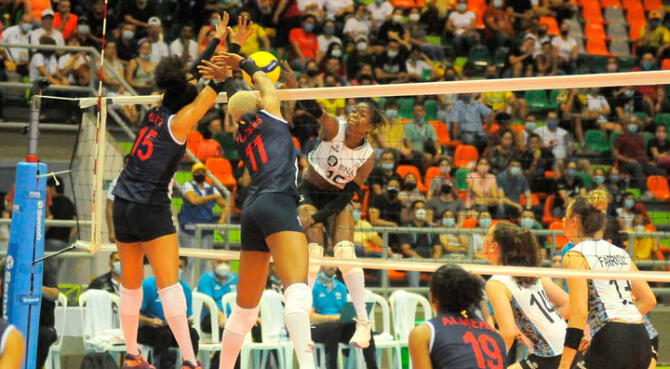 Seleccion Peruana Cayo 0 3 Ante Argentina Por El Sudamericano De Voley